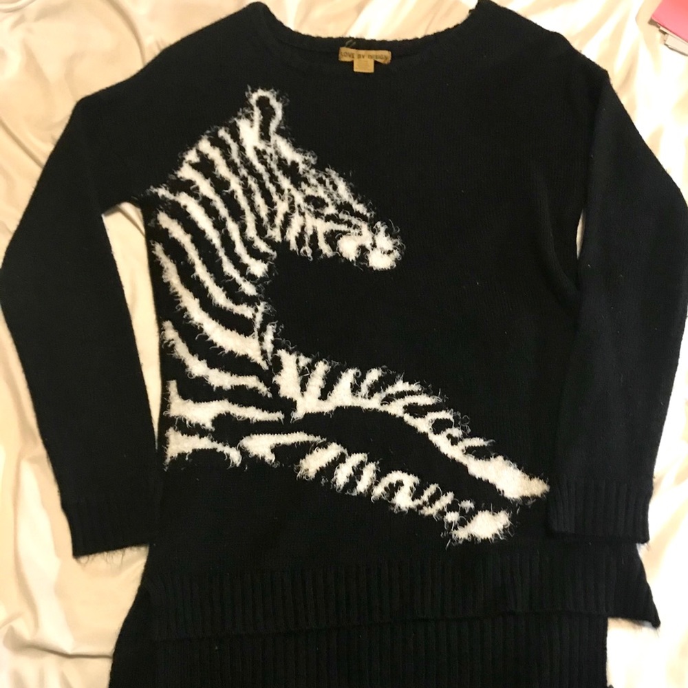 Love By Design Zebra Eyelash Sweater Size Small